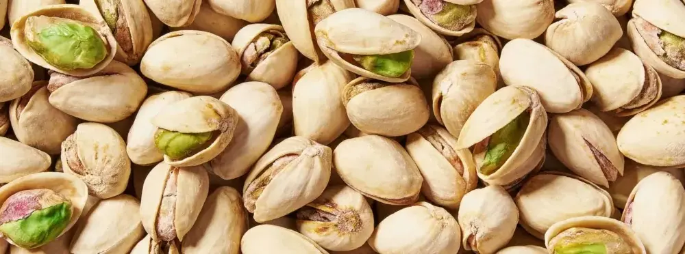 Ile kalorii mają pistacje? Sprawdź, dlaczego warto je jeść